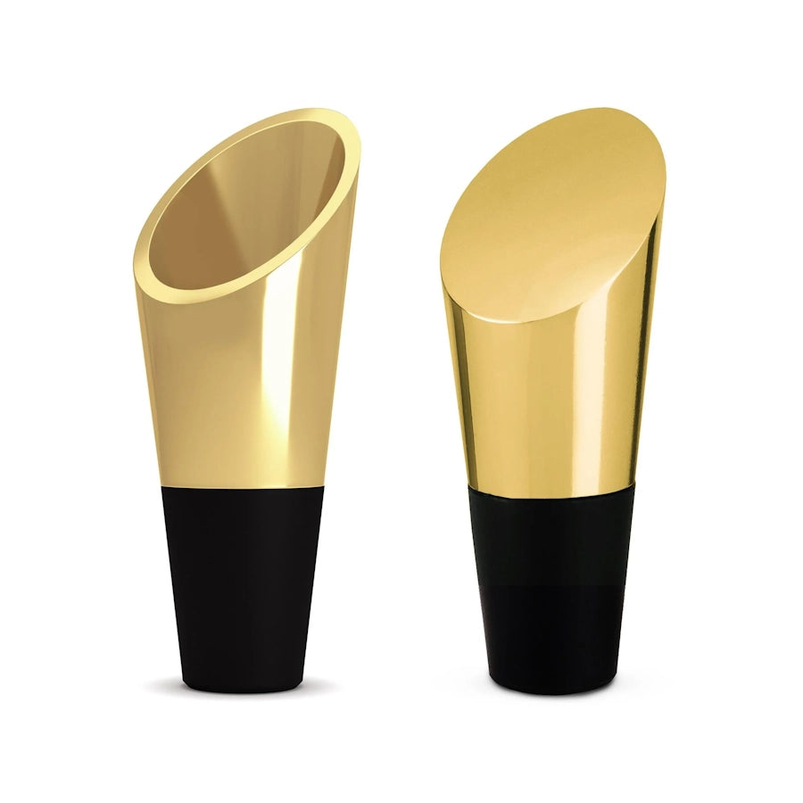 heavyweight wine stopper with a gold polished mirror finish with black silicon base and a non-drip pourer with a gold polished mirror finish with black silicon base